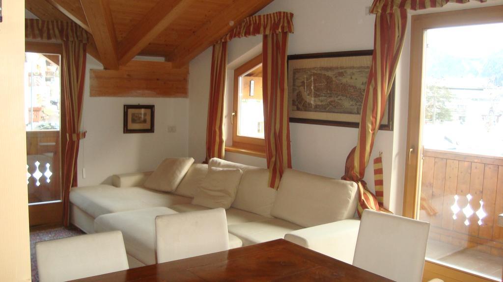 Fantastic Penthouse In Canazei Apartamento Exterior foto